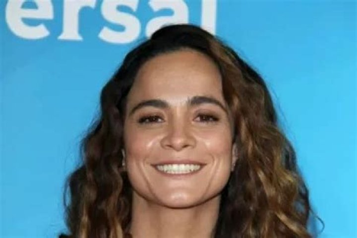 Alice Braga Wife: A Comprehensive Look into Her Life, Career, and Relationships