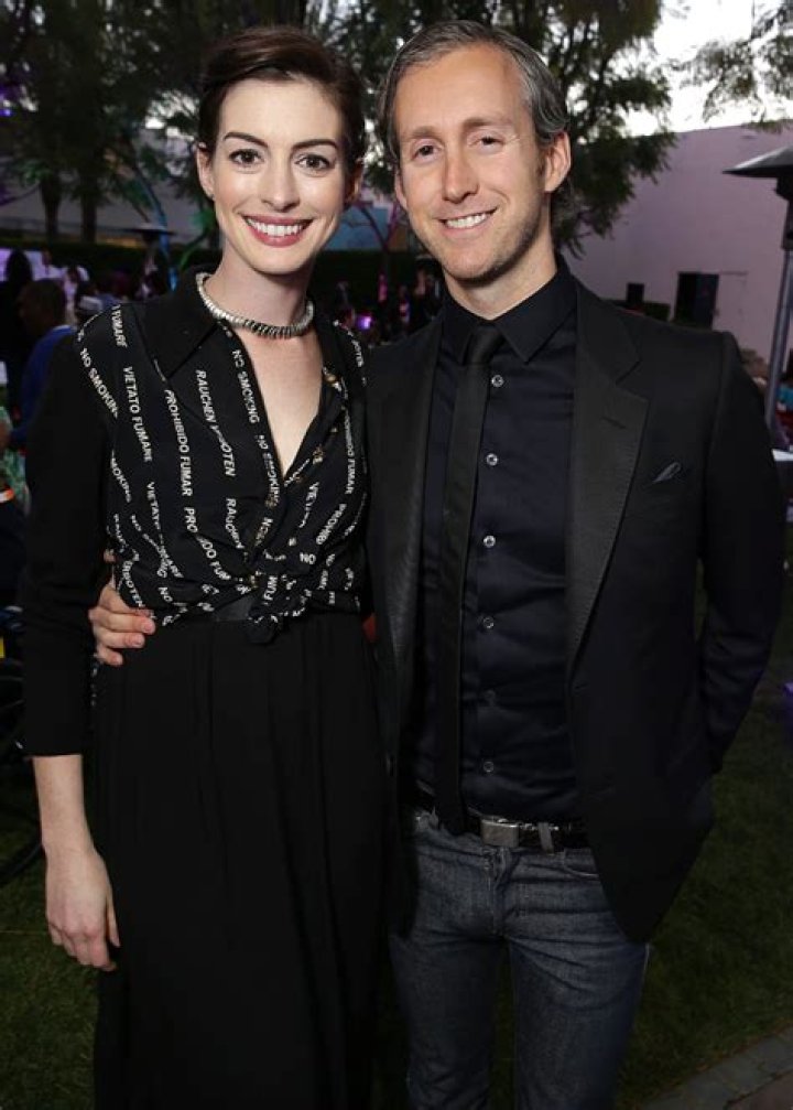Anne Hathaway and Husband: A Journey of Love, Success, and Partnership