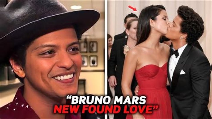 Are Ros&eacute; and Bruno Mars Dating? Exploring the Rumors and Facts