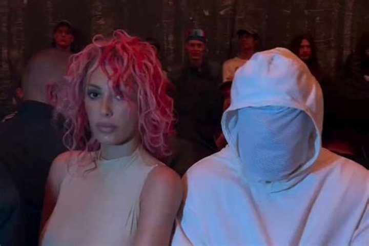 Bianca Censori Natural Boobs: A Comprehensive Exploration