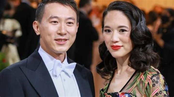 Chew Hou Zi Wife: A Comprehensive Look into Her Life and Achievements