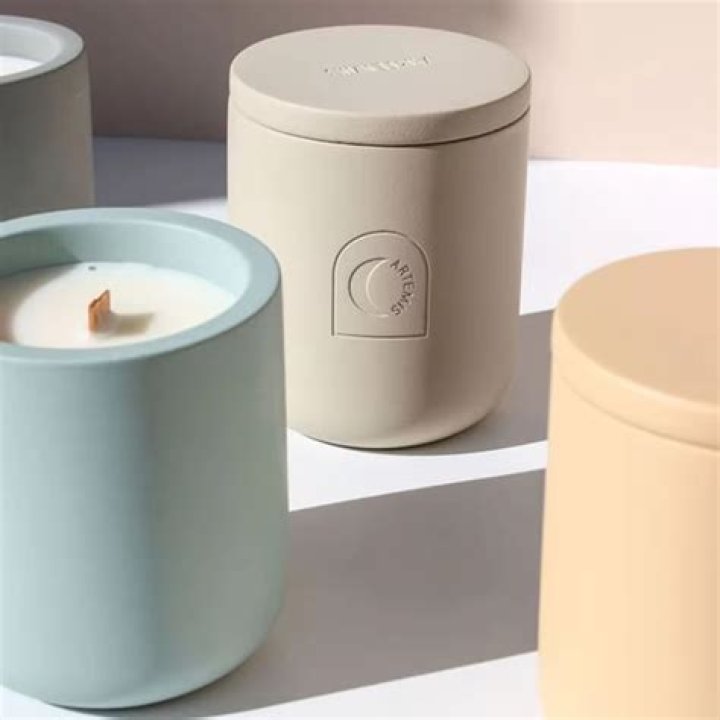 Custom Scented Candles with Logo: The Ultimate Guide to Elevate Your Brand