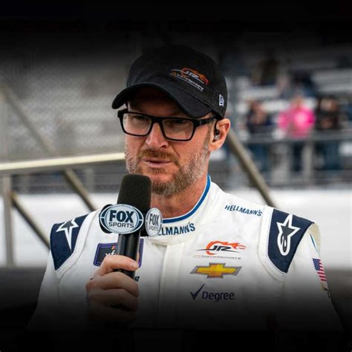 Dale Jr Net Worth: A Comprehensive Look at the Wealth of a Racing Legend
