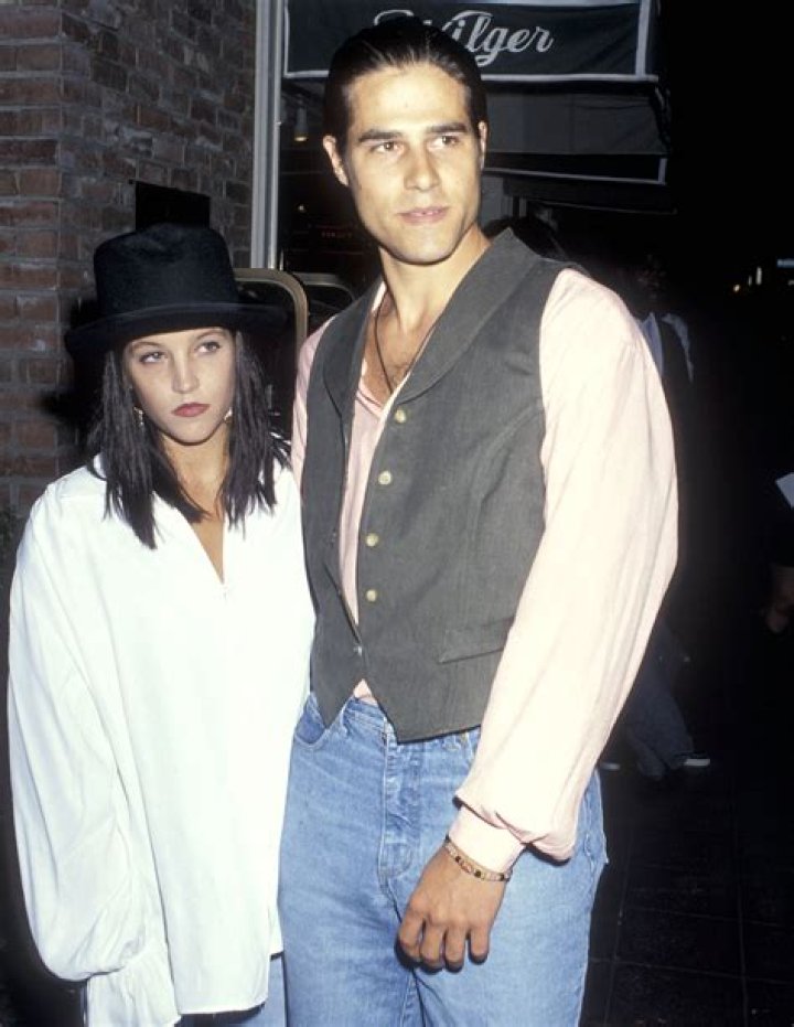 Danny Keough: A Comprehensive Biography of the Talented Musician