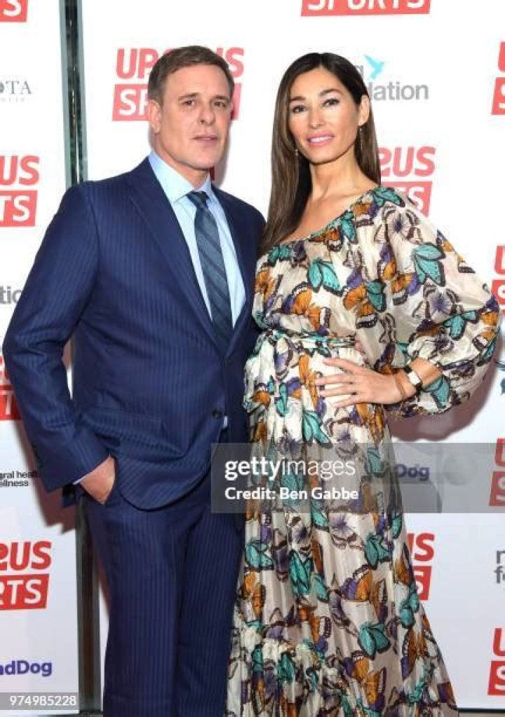 Dara Tomanovich: The Rising Star in the World of Fashion and Entertainment