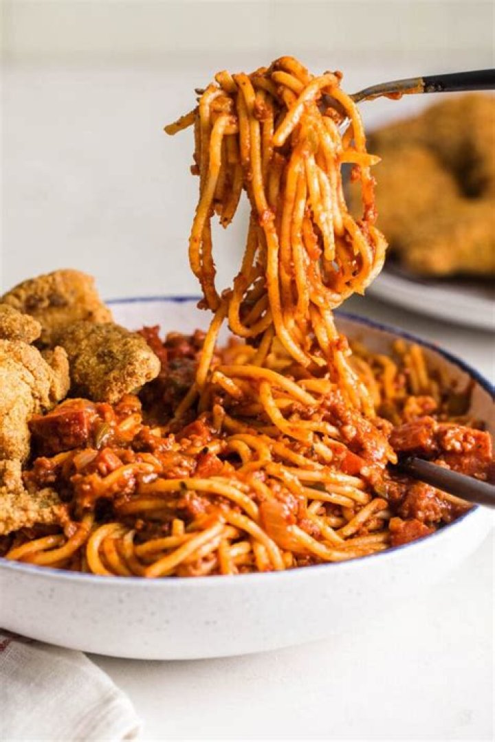 Delicious Fusion: The Art of Fish and Spaghetti