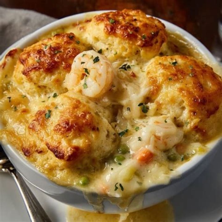 Delightful Seafood Pot Pie: A Culinary Voyage