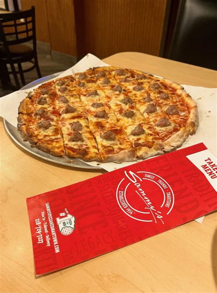 Discover the Best Pizza in Duluth MN: A Tasty Guide to Satisfy Your Cravings