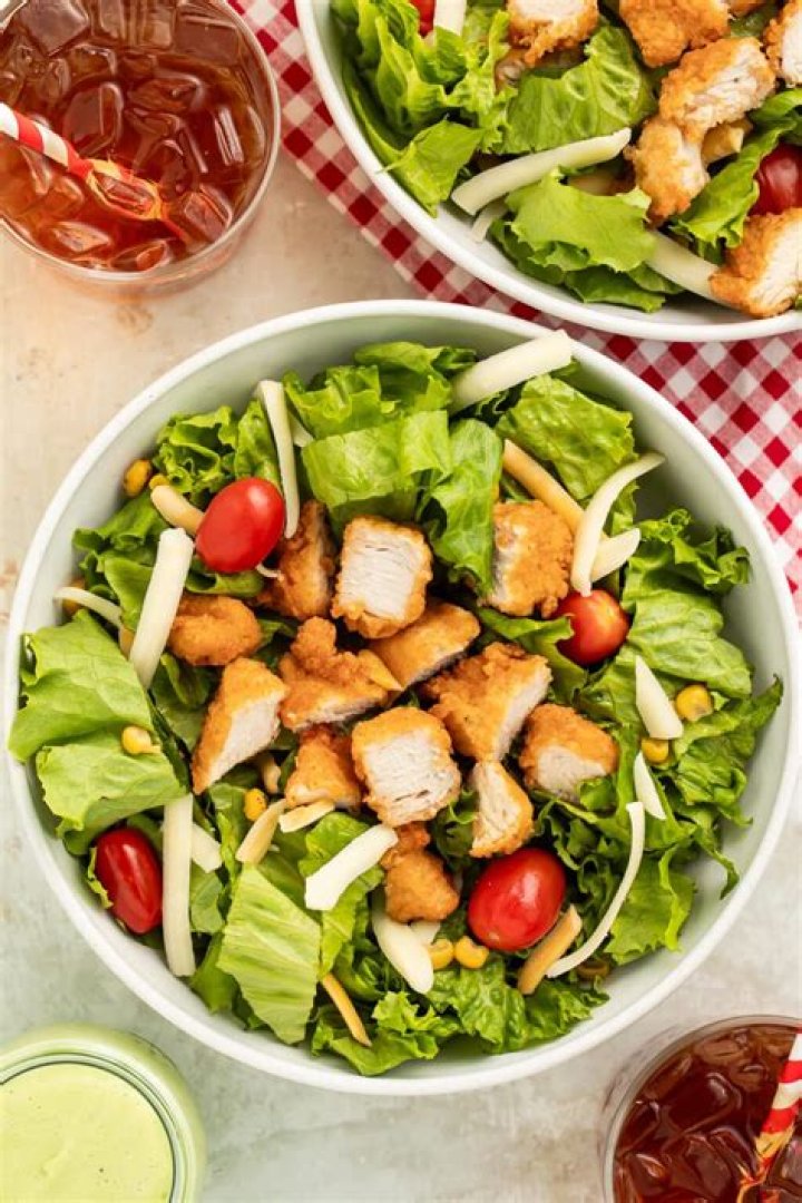 Discovering the Delightful Chick Fil A Cobb Salad