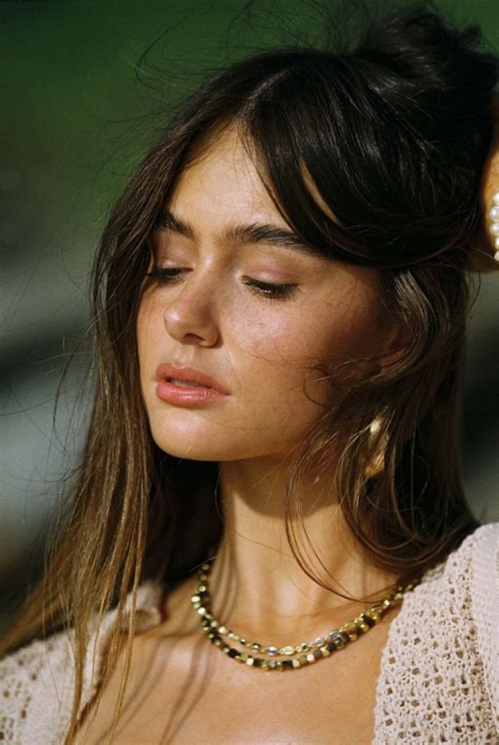 Ella Cervetto: A Deep Dive into her Fan Community