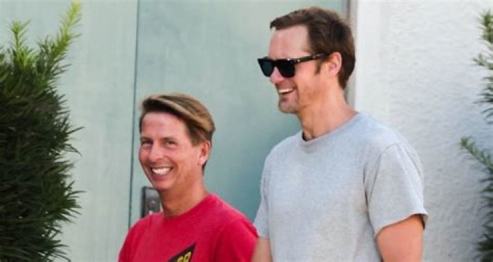 Exploring Jack McBrayer's Relationships: A Look at the Life of the Comedic Star