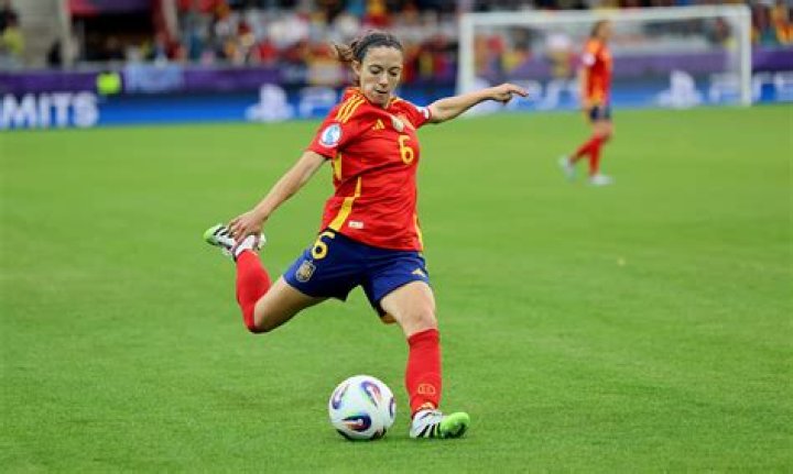 Exploring the Life and Career of Aitana Bonmatí: A Rising Star in Women's Football