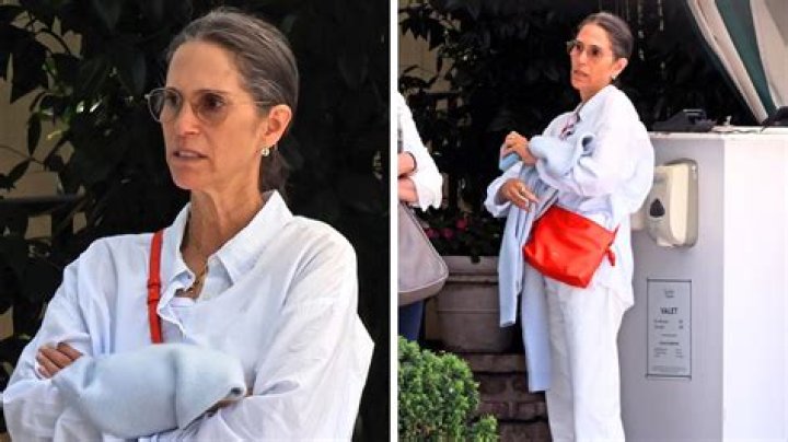 Exploring the Life and Career of Jami Gertz: A Hollywood Icon