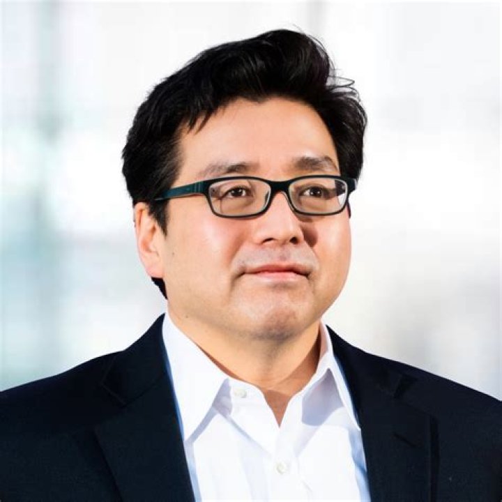 Fundstrat Tom Lee Net Worth: A Comprehensive Guide to His Financial Success