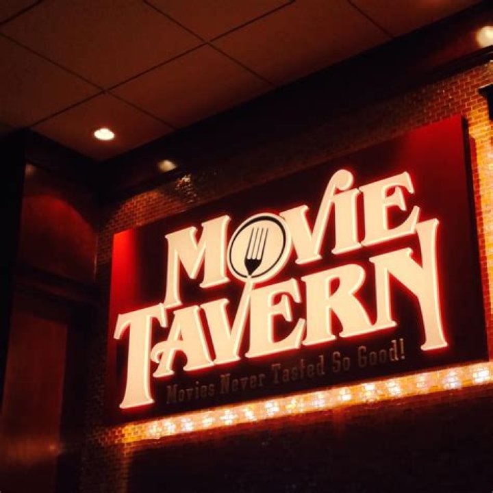 Horizon Village Tavern: A Hidden Gem in the Heart of Nature