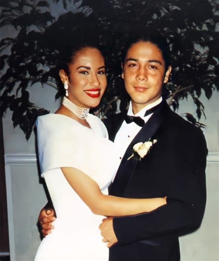 How Did Selena Quintanilla Get Married?