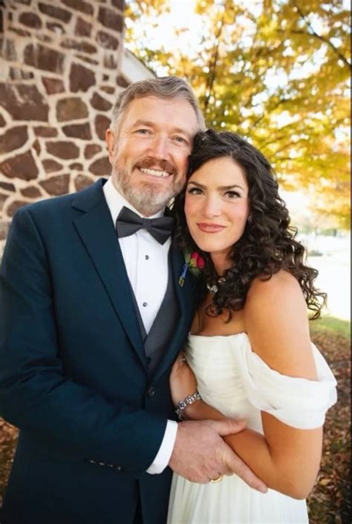 How Did Thomas Massie's Wife Die? A Deep Dive into the Tragic Event