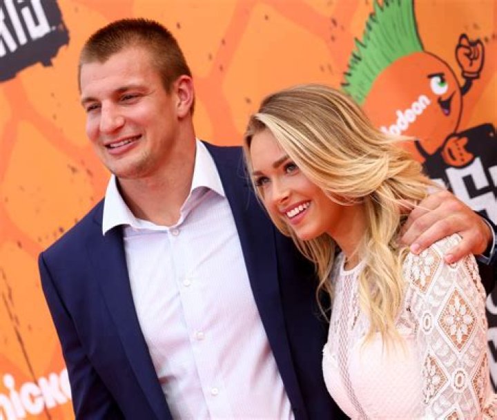 Is Gronk Married? Exploring Gronkowski's Personal Life and Relationships