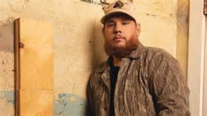 Is Luke Combs a Republican? Exploring the Artist's Political Views and Influence