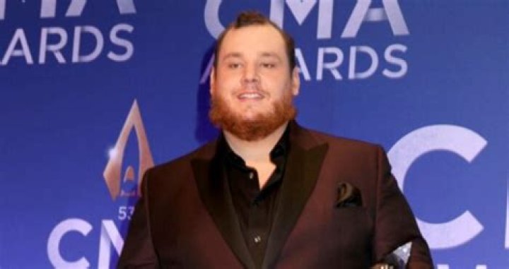 Is Luke Combs Republican or Democrat? A Deep Dive into His Political Views