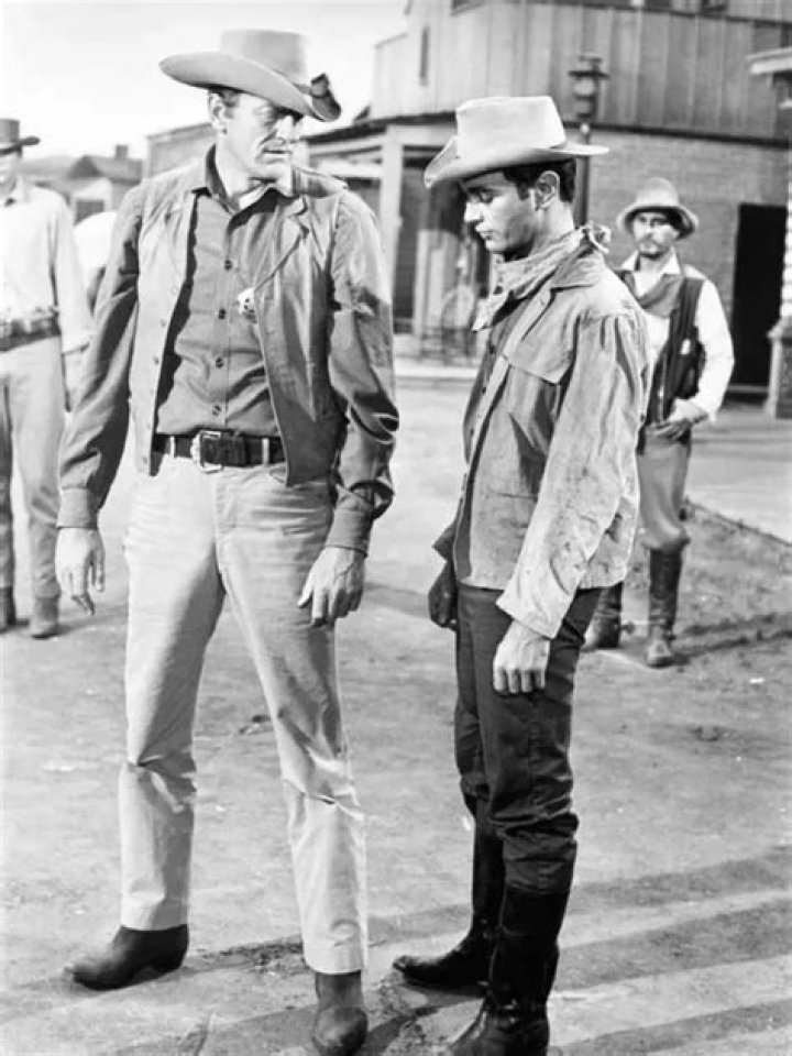 James Arness Height: The Iconic Presence of a Hollywood Legend