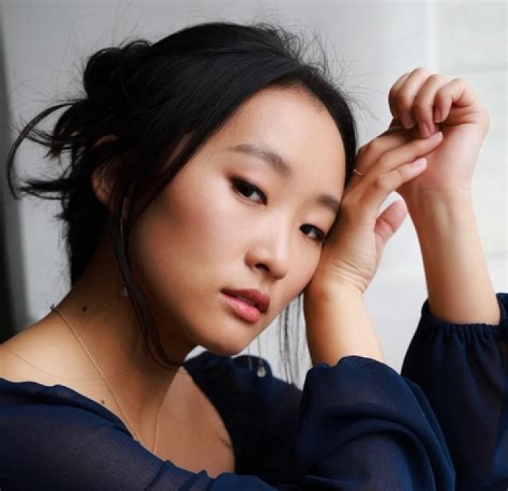 Ji Young Yoo: A Rising Star in the World of Entertainment