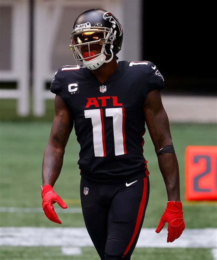 Julio Jones: The All-Time NFL Superstar Redefining Wide Receiver Greatness
