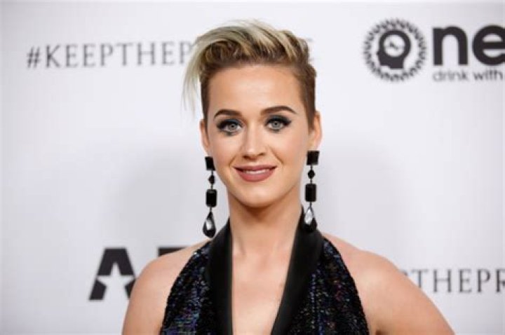 Katy Perry Faints Onstage: The Truth Behind the Headlines