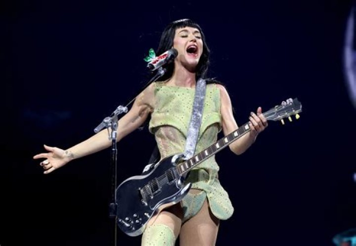 Katy Perry Passed Out Onstage: The Incident, Facts, and Insights