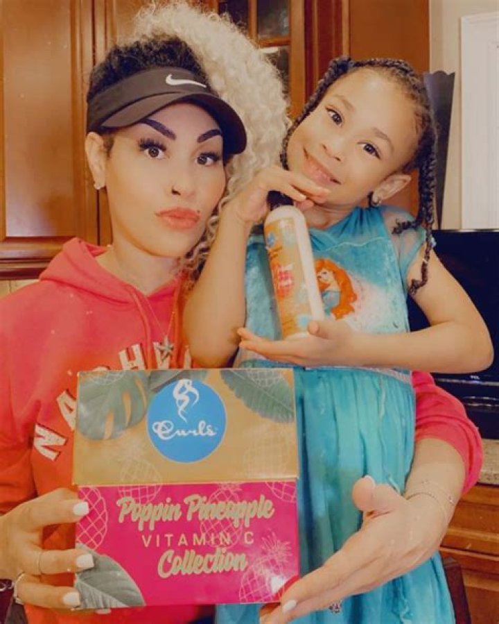 Keke Wyatt 10 Kids Ages: A Comprehensive Look at Her Family Life