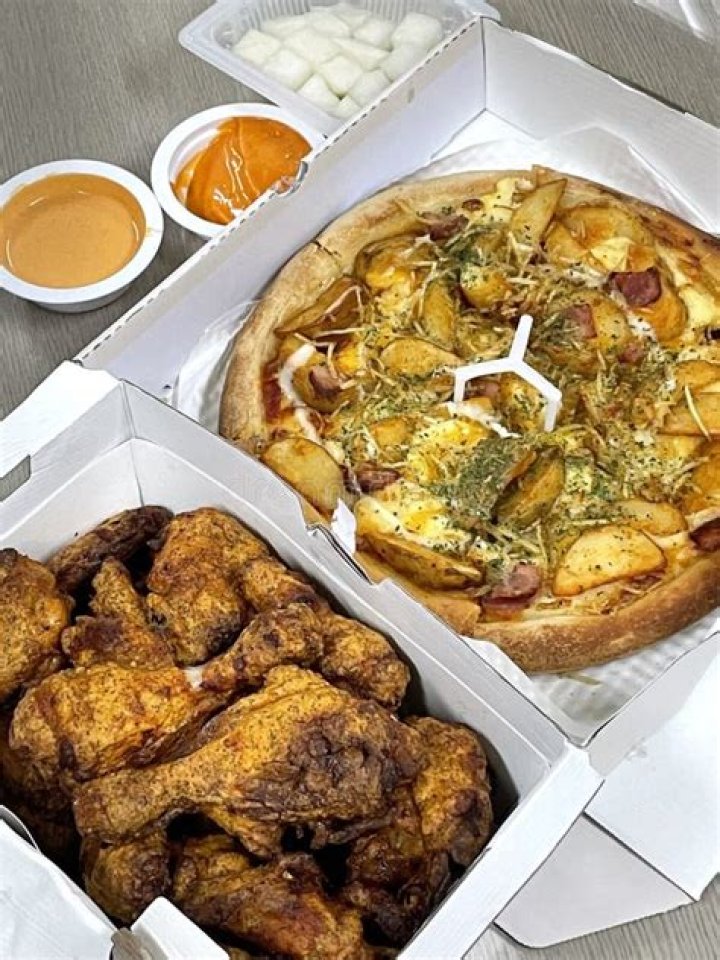 KFC Chicken Pizza: A Flavorful Fusion of Two Favorites