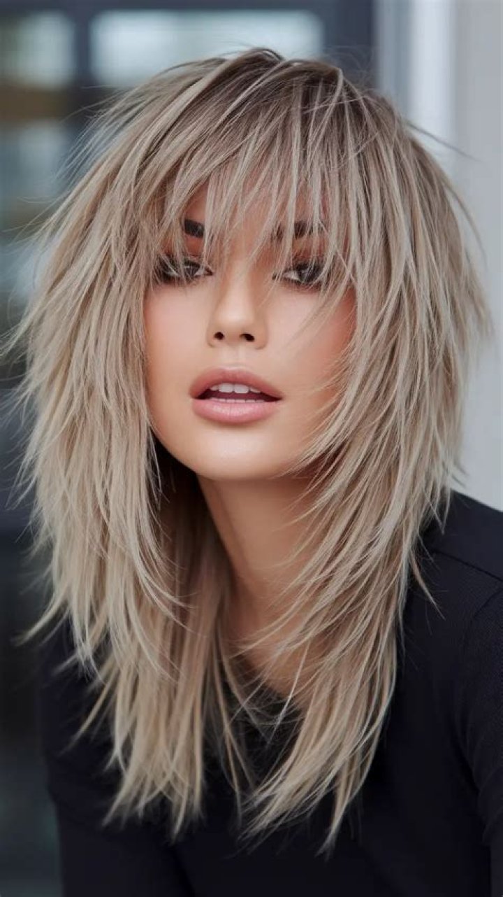 Layered Hair Choppy: The Ultimate Guide to Achieving Stunning Choppy Layers