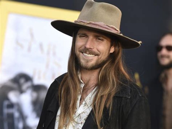 Lukas Nelson Sound of Silence: A Deep Dive into the Music Legend
