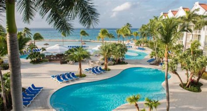 Renaissance Aruba Resort &amp; Casino: Your Ultimate Caribbean Getaway