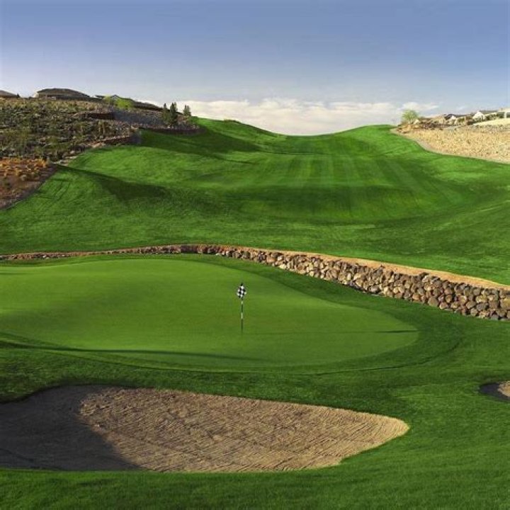 Revere Golf Club in Henderson: A Premier Golfing Experience