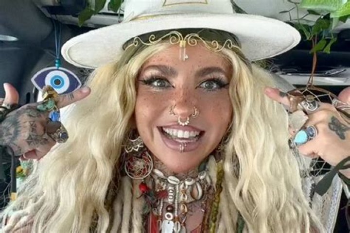 Sabrina Banks: A Comprehensive Look at the Rising Star in the Adult Entertainment Industry