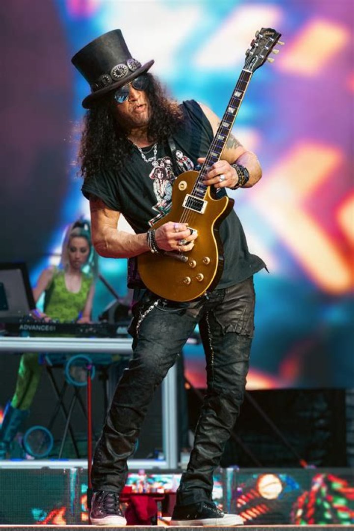 Slash: The Iconic Guitarist Who Revolutionized Rock Music