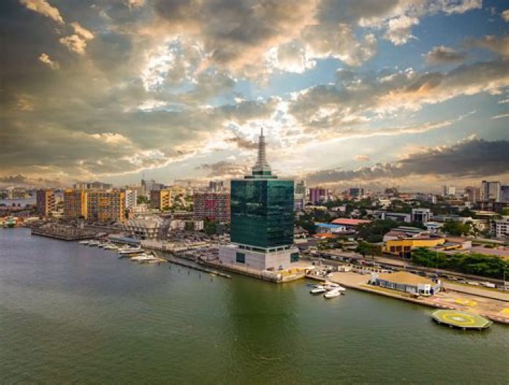 The Vibrant Essence of Nigeria: Exploring the Vibe of Nigeria