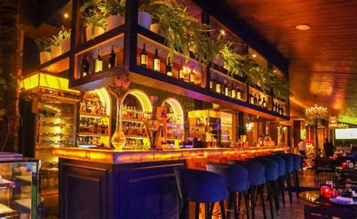 Tinseltown Benton: A Comprehensive Guide to the Iconic Entertainment Destination