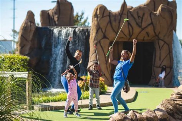 Unleashing Fun: The Ultimate Guide to Indoor Mini Golf in Dallas