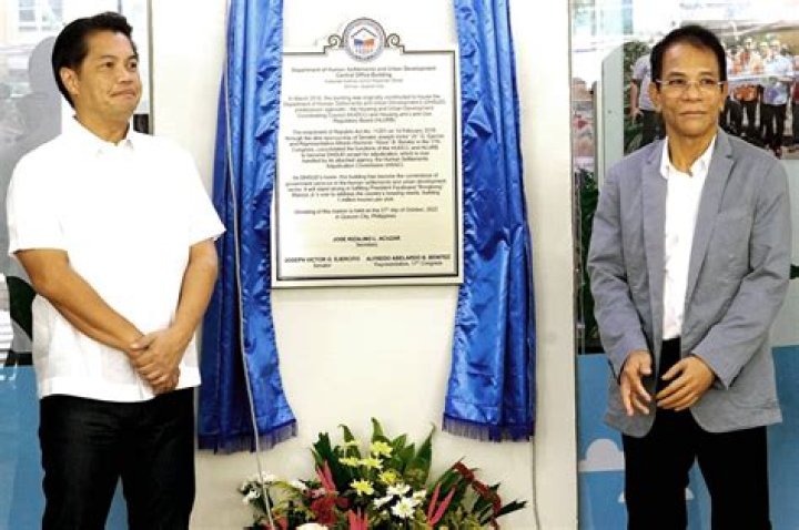 Unveiling the Charisma of Jose Escobar: Hablemos Claro Tipika