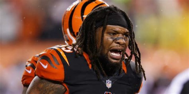 Vontaze Burfict Net Worth: A Comprehensive Look at His Wealth, Career, and Achievements
