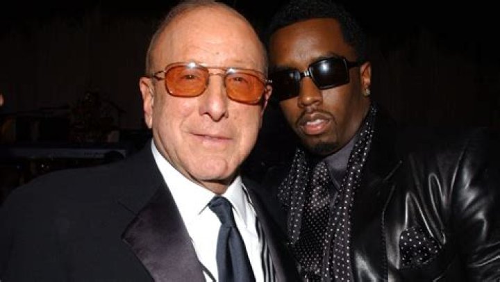 Who Did Clive Davis Discover? Unveiling the Iconic Music Mogul's Greatest Finds
