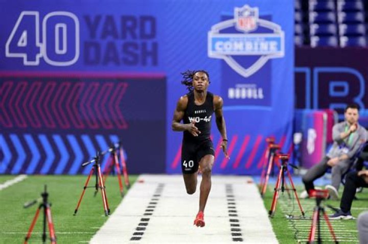 Who Has the Fastest 40 Yard Dash? Exploring the Speed Kings of Football