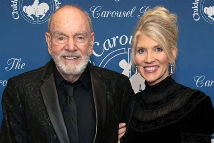 Who Was Neil Diamond Married to? A Comprehensive Exploration of His Love Life and Marriages