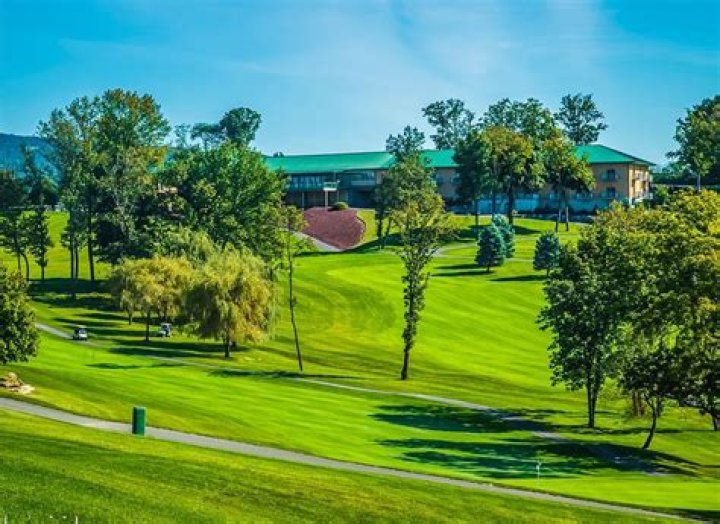 Woodstone Country Club PA: A Premier Golf and Leisure Destination