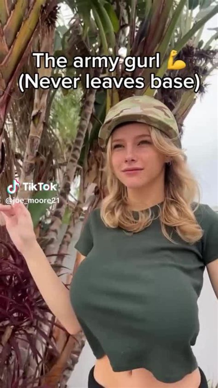 Zoe Moore OnlyFans: Exploring the Rise of a Digital Sensation